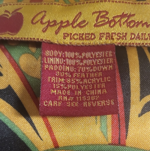 Apple Bottoms  Women puffer black jacket. Size M. - Picture 7 of 8